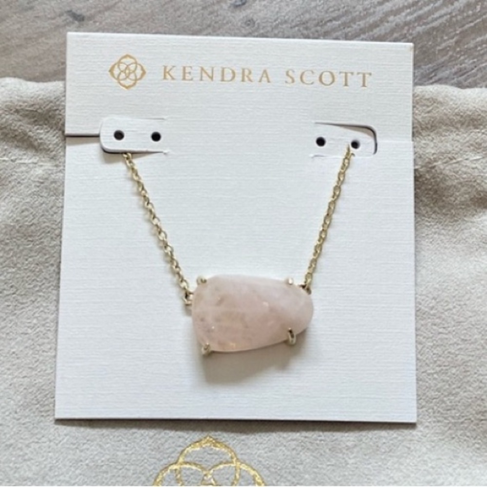 New Kendra Scott Isla rose Quartz Pendant Necklace